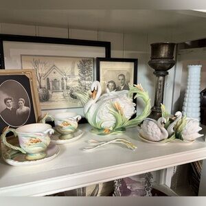 Elegant Swan Ceramic Tea Set with Floral Accents